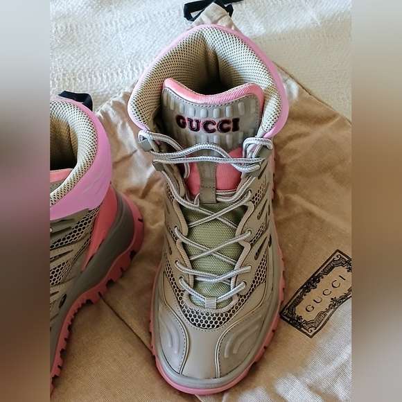 New. Gucci lace up booties - Picture 11 of 12